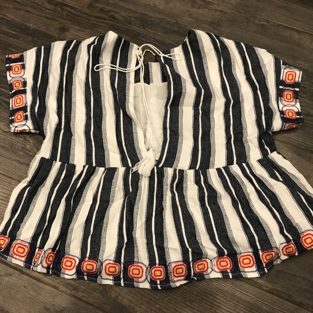 Anthropologie Maeve Blue and White linen top